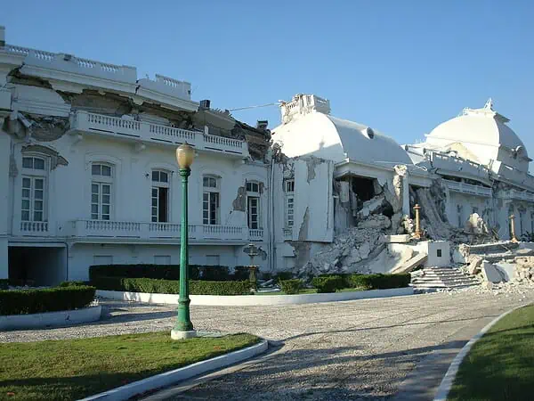 haiti national palace damage